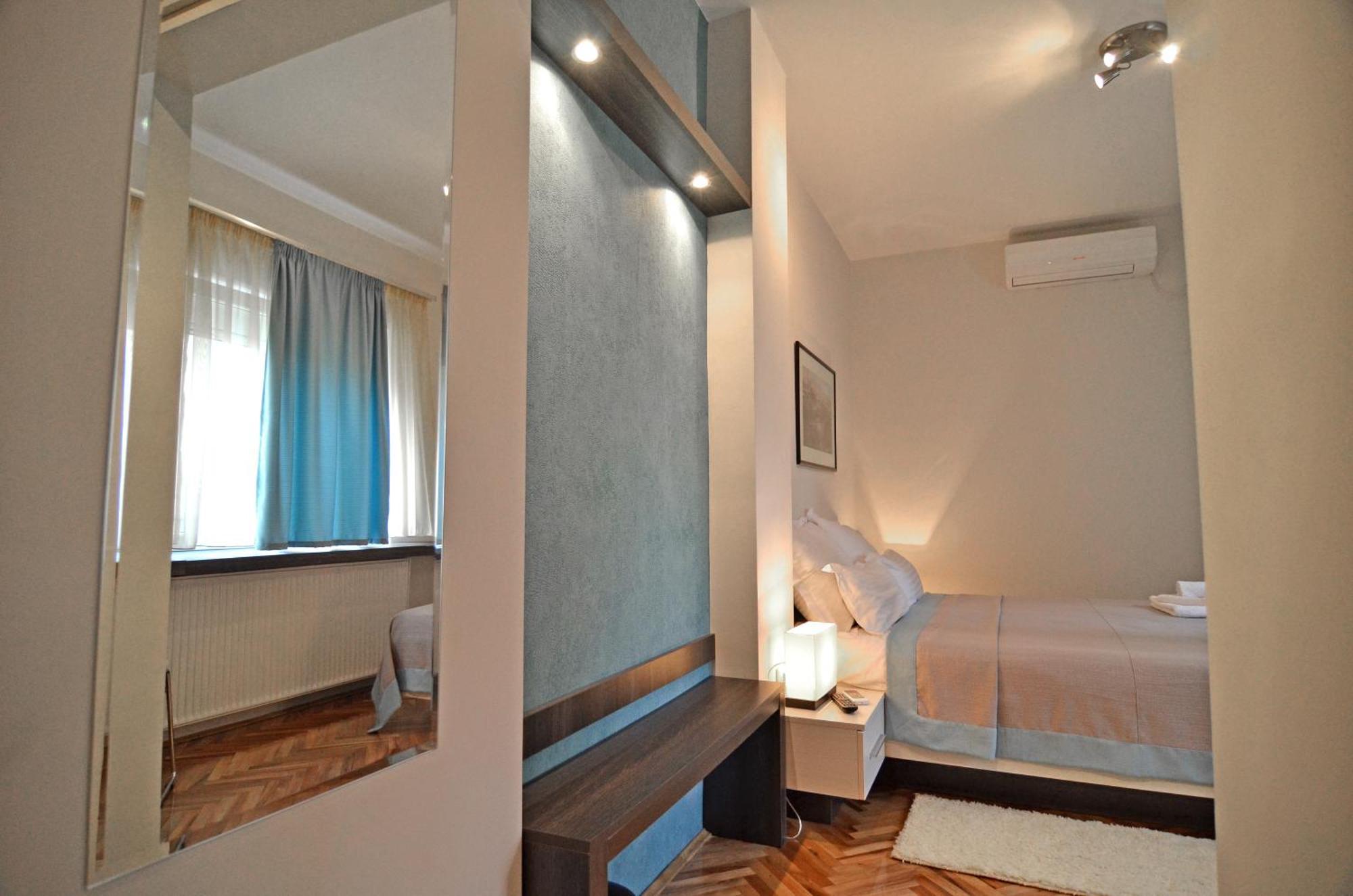 Garni Hotel King Kragujevac Exterior photo